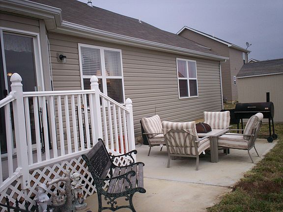 Large patio for entertaining 