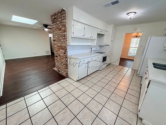 2nd image of 2342 13th St