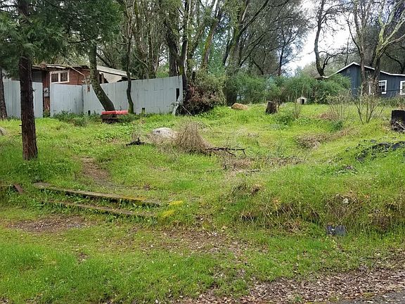 5th image of 23080 Horseshoe Ln