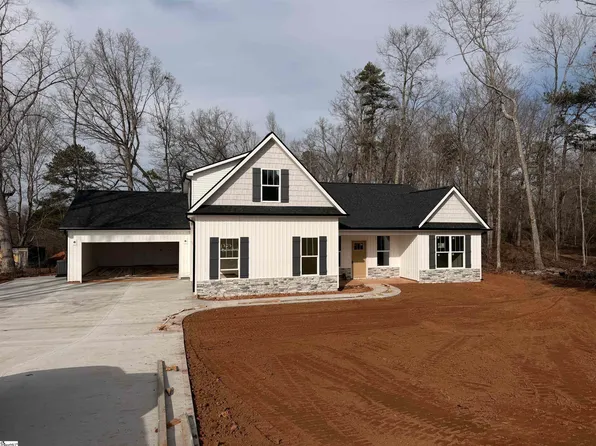 1727 Belle Shoals Rd, Pickens, SC 29671