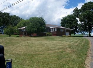 545 Harmony Baptist Rd, New Castle, PA 16101