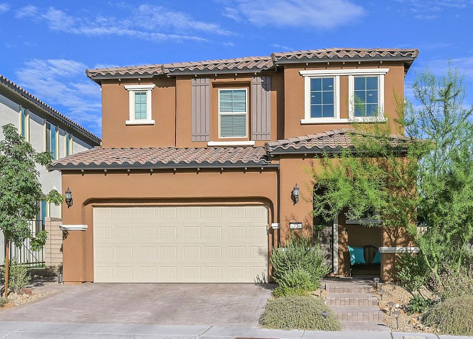 1st image of 72 Berneri Dr