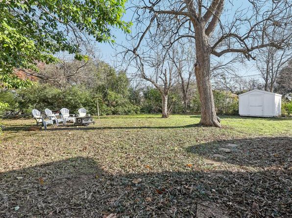 1601 Oak Cliff Rd