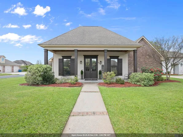 13573 Bluff Point Dr, Geismar, LA 70734