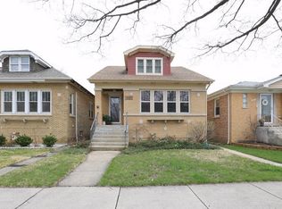 5809 N Napoleon Ave, Chicago, IL 60631