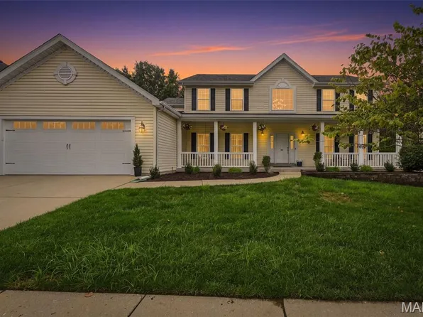 908 Green Arbor Dr, Fenton, MO 63026