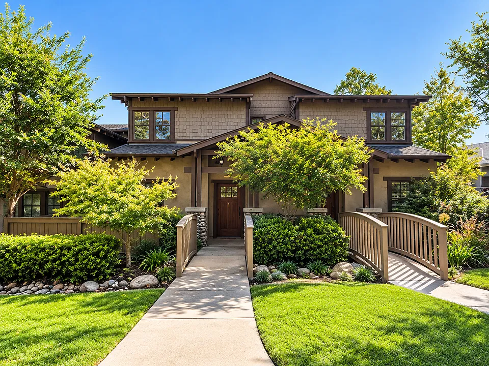 118 E Sierra Madre Blvd