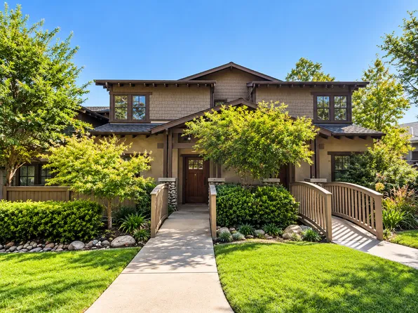 118 E Sierra Madre Blvd, Sierra Madre, CA 91024