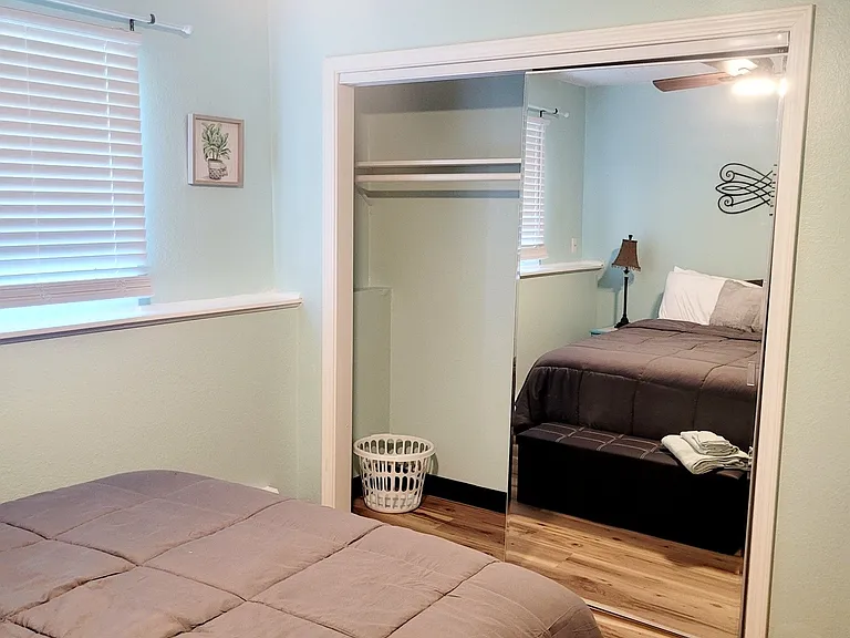 4009 San Roberto Ave #6 — Photo 13