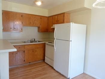 2nd image of 9117 Chesapeake Blvd APT 06
