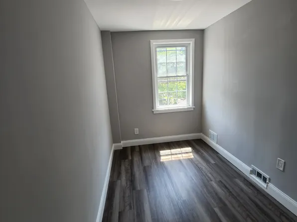708 Aldworth Rd, Baltimore, MD 21222
