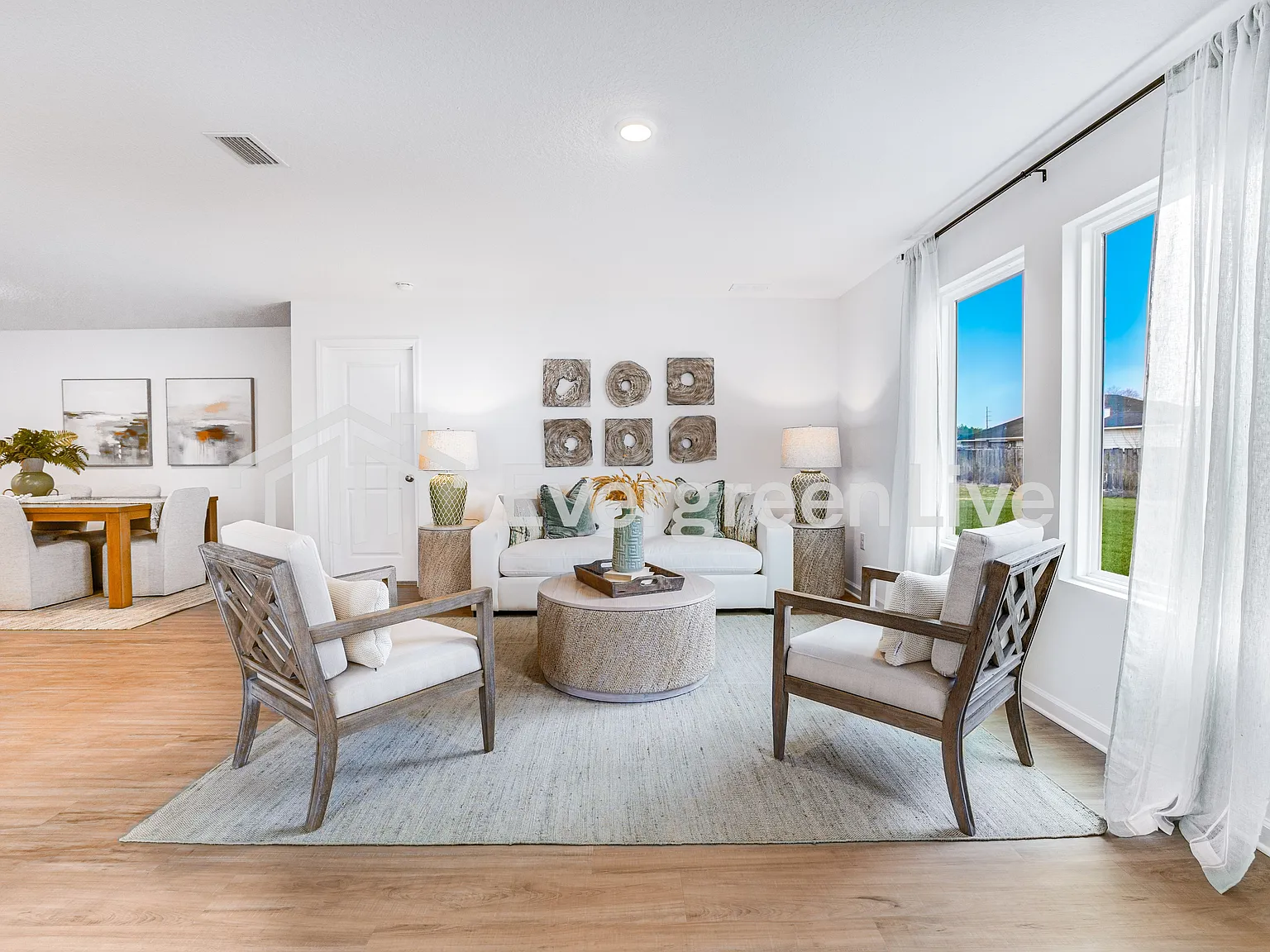 4 bed, 2.0 bath, 1707 sqft, $1,895 — Photo 3