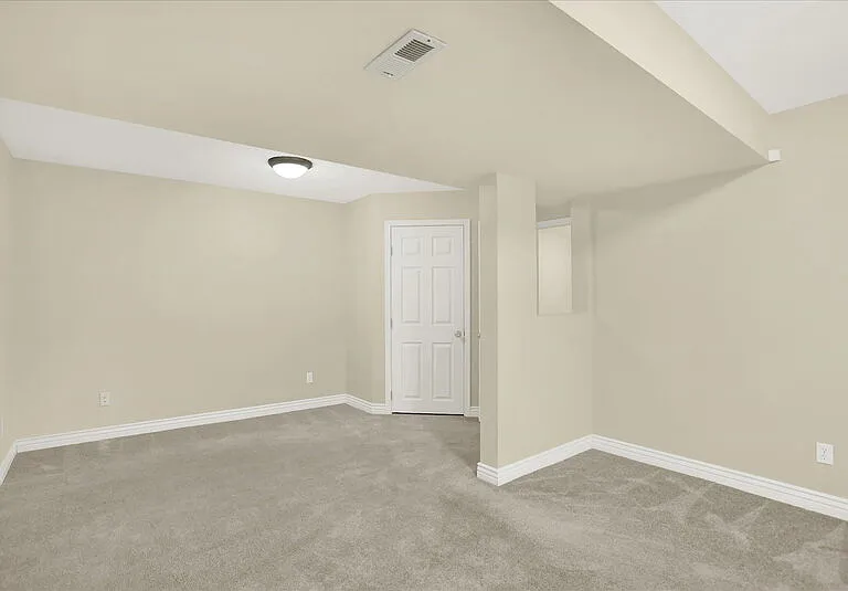 2143 S Grant St — Photo 29