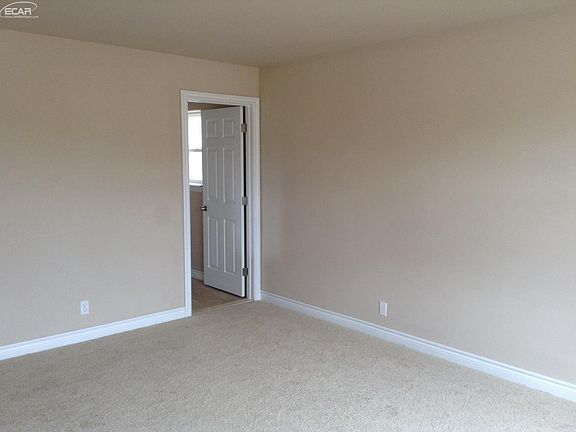 4th image of 5118 Redwood Ln