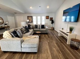 1587 Sussex Rd, Venice, FL 34293