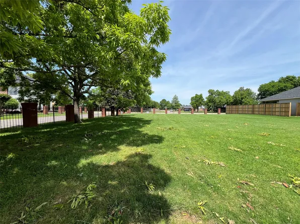 34 Chez Moi Dr, Bossier City, LA 71111
