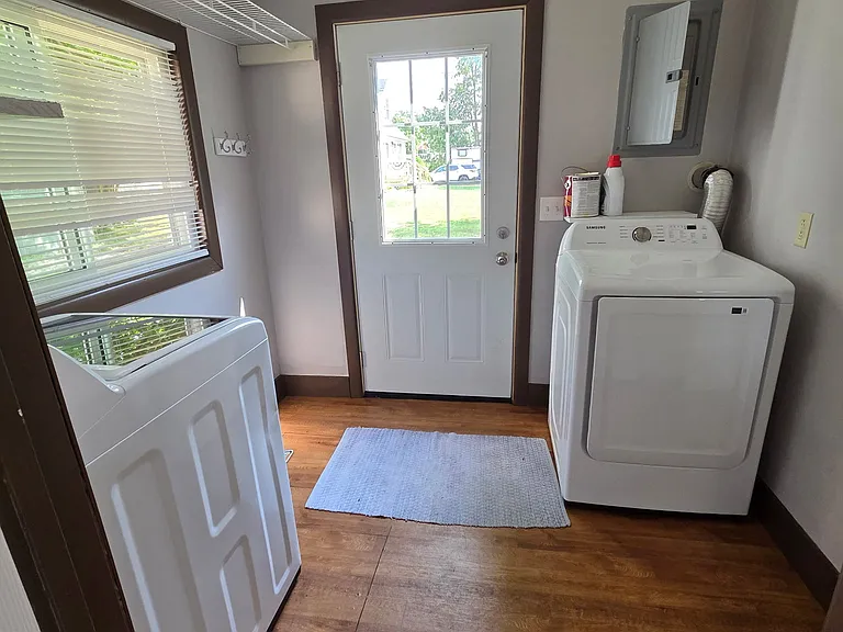 2329 Eugene St — Photo 2