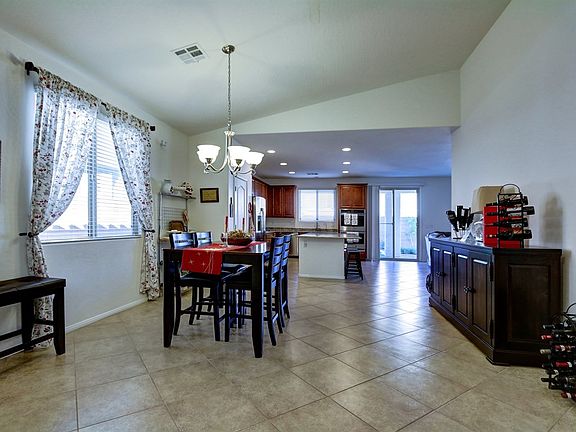 3rd image of 10094 White Mulberry Dr