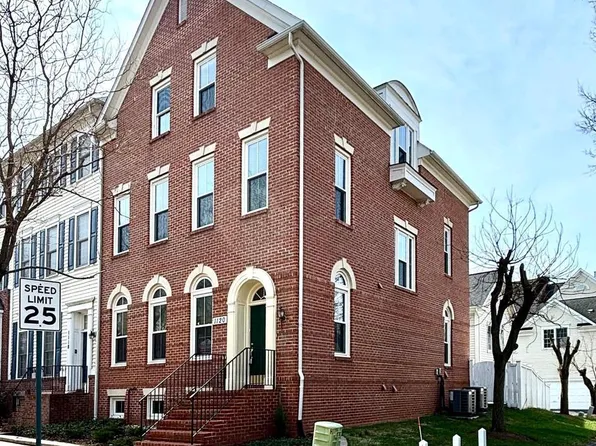 Crestfield Dr #1120, Rockville, MD 20850