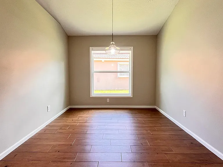 1627 Oak Berry Cir — Photo 9