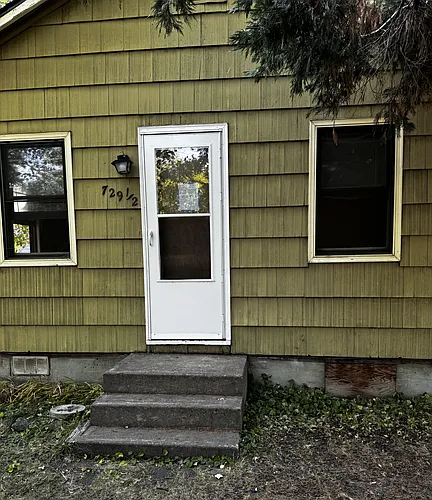 729 1/2 Pine St Photo 1