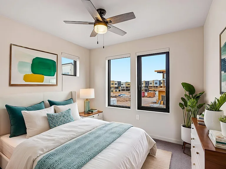 Secondary bedroom