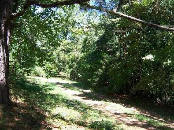 Spruce Ln, Rogers, AR 72756