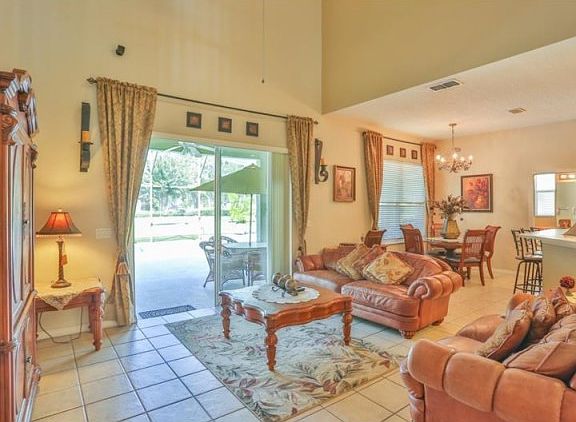 5th image of 9644 Bay Pine Ln