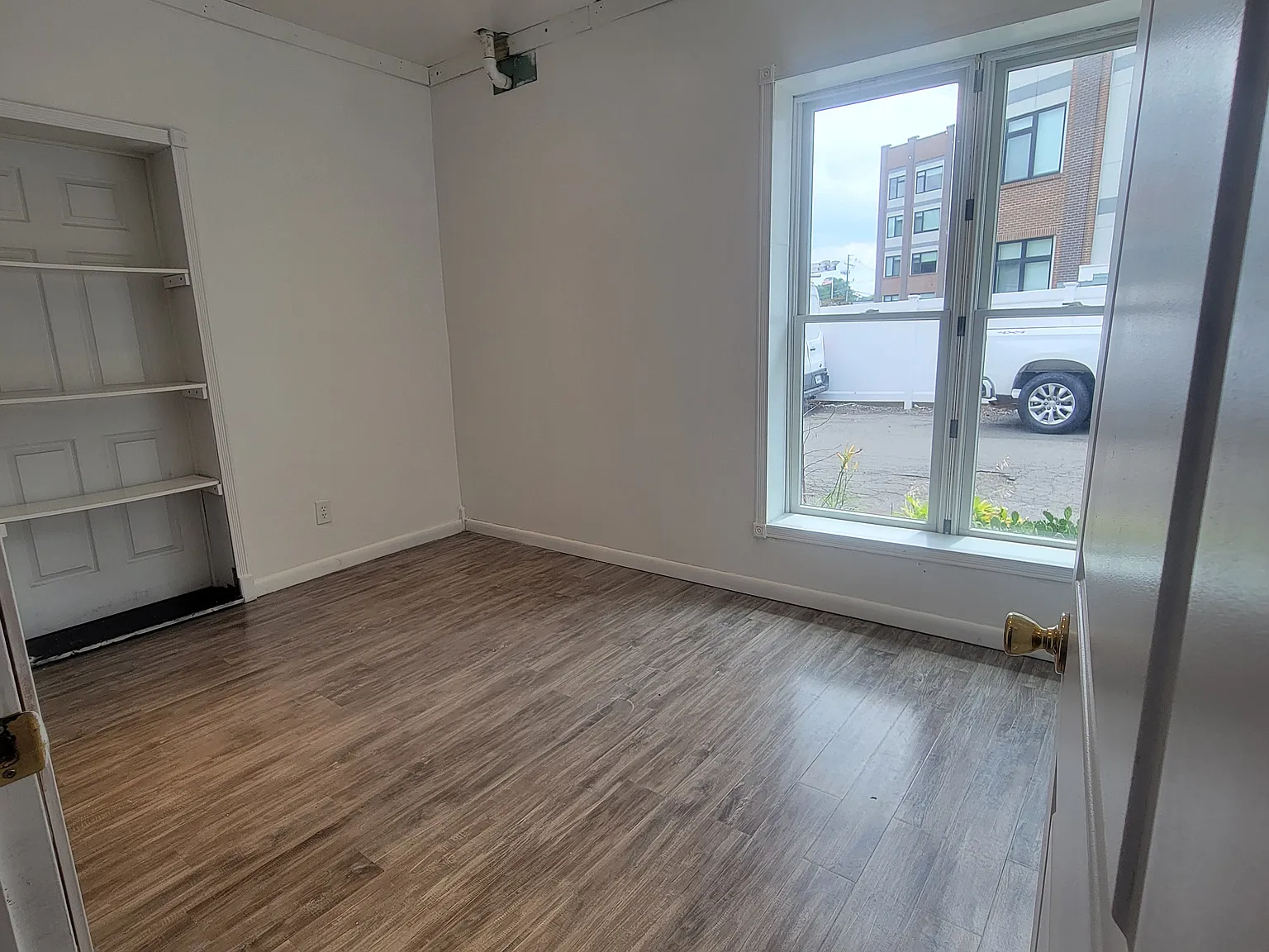 1 bed, 440 sqft, $1,750 — Photo 4