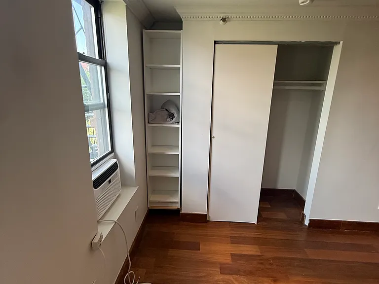 515 E 5th St #4B — Photo 5