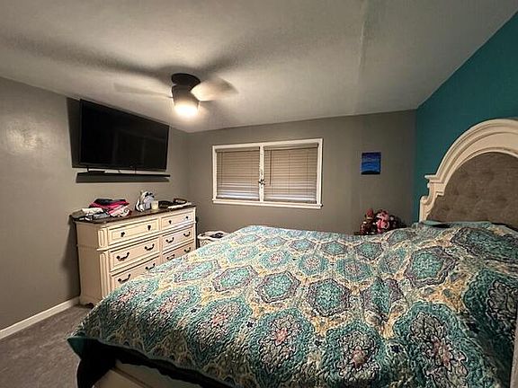 5th image of 727 Auburn Pl