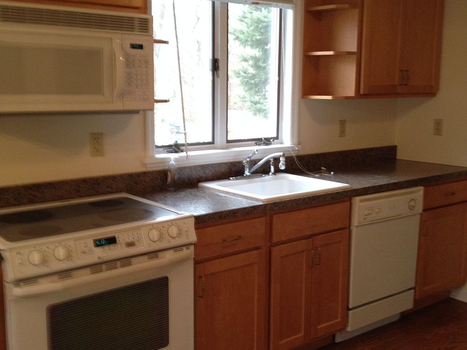 2nd image of 23 Smythe Ave #1