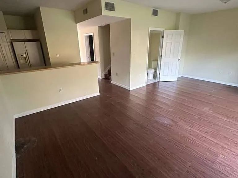 825 SW 6th Pl — Photo 9