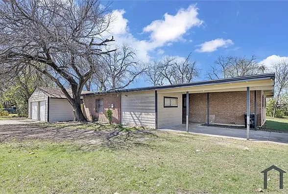 2218 Terrace Dr — Photo 8