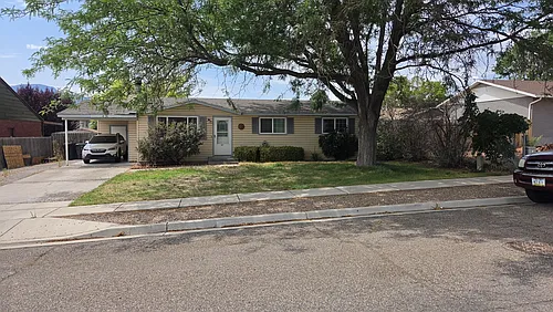 557 W 200 S Photo 1
