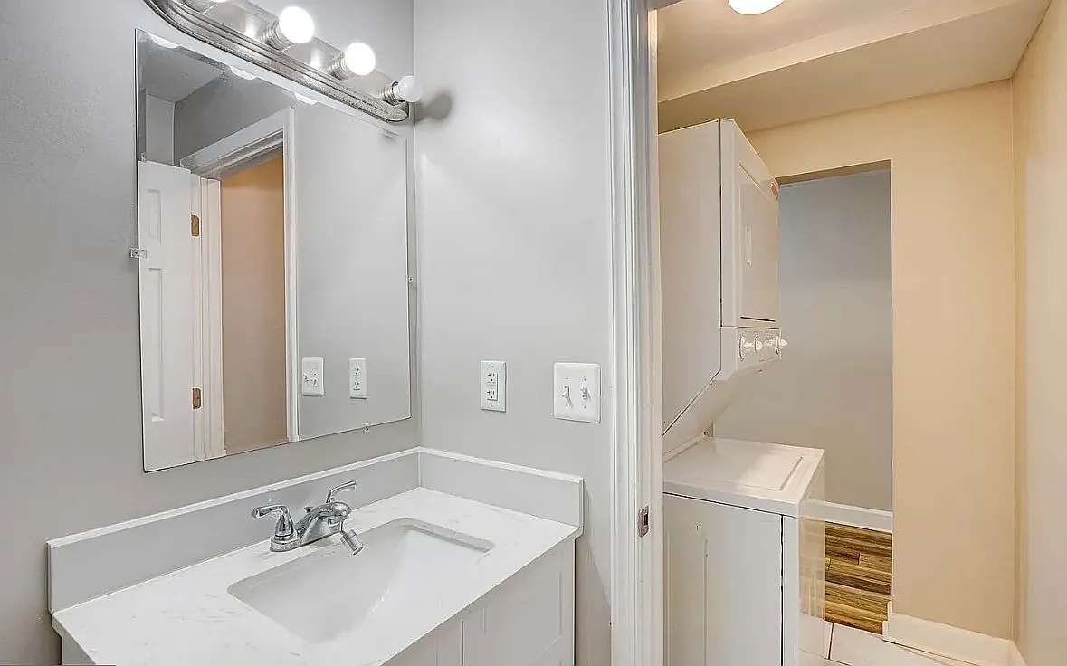 712 Winston Ave — Photo 3
