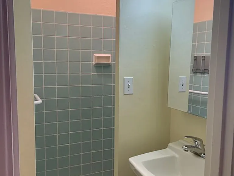 Washington Plaza Apartments — Photo 10