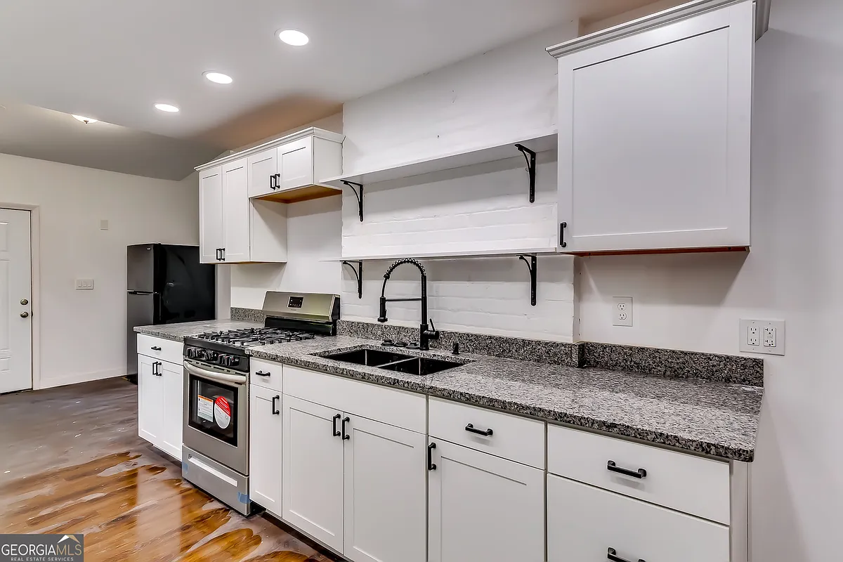 Building Photo - 1126 Briarcliff Pl NE #1