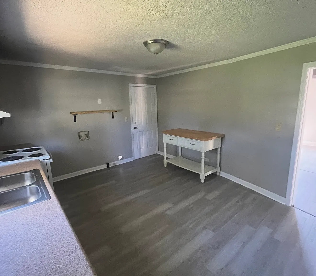 2 bed, 1000 sqft, $1,350 — Photo 4