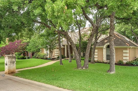 3rd image of 5901 Tiffany Ct