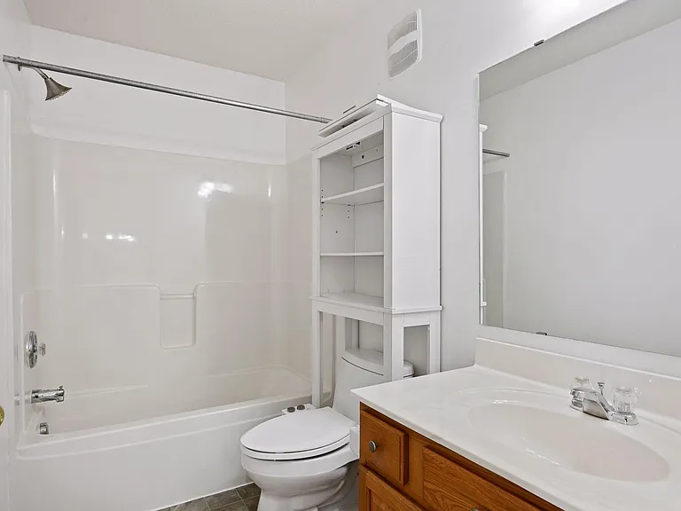 7601 Elm Grove Cir — Photo 14