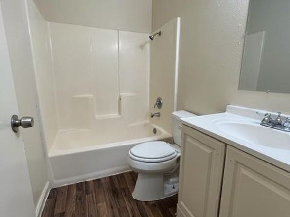 1450 E McKenzie Ave #201