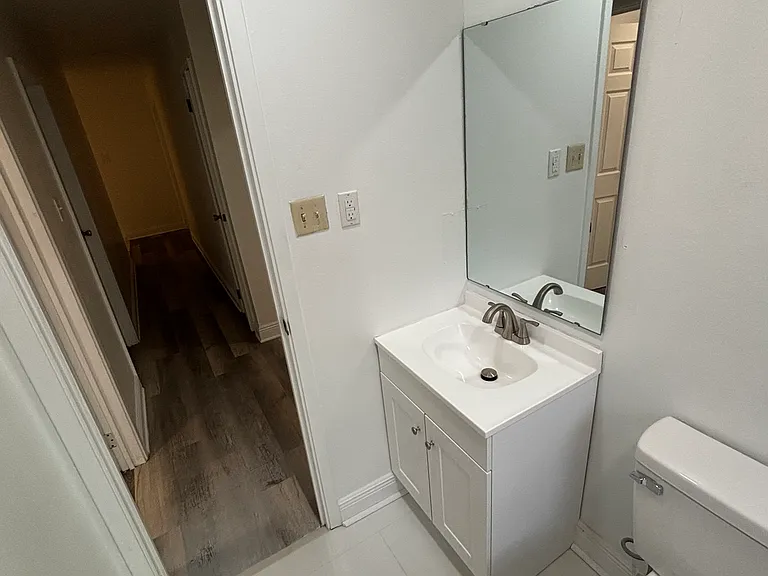 210 Appletree Ln — Photo 35