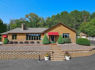 N1226 Kreutz Ln, La crosse, WI 54601