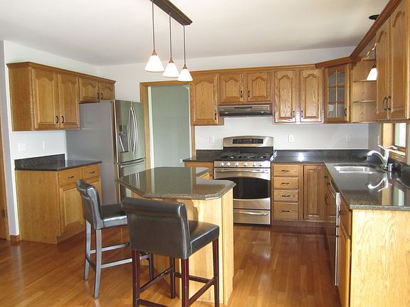 5th image of 502 Mustang Ln
