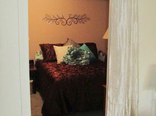 38 Oak Ridge Rd, Branford, CT 06405