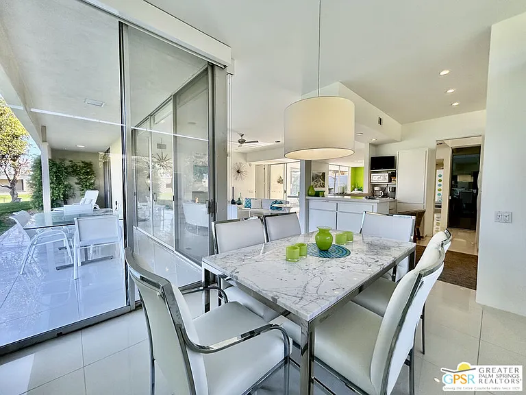 16 Lakeview Cir — Photo 40