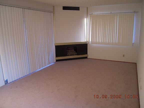 2nd image of 1581 Mendenhall Dr APT 4