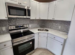 426 High St FLOOR 2, Central Falls, RI 02863