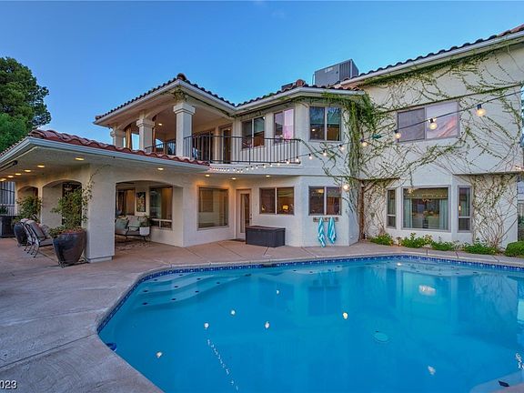 2nd image of 1522 Mancha Dr